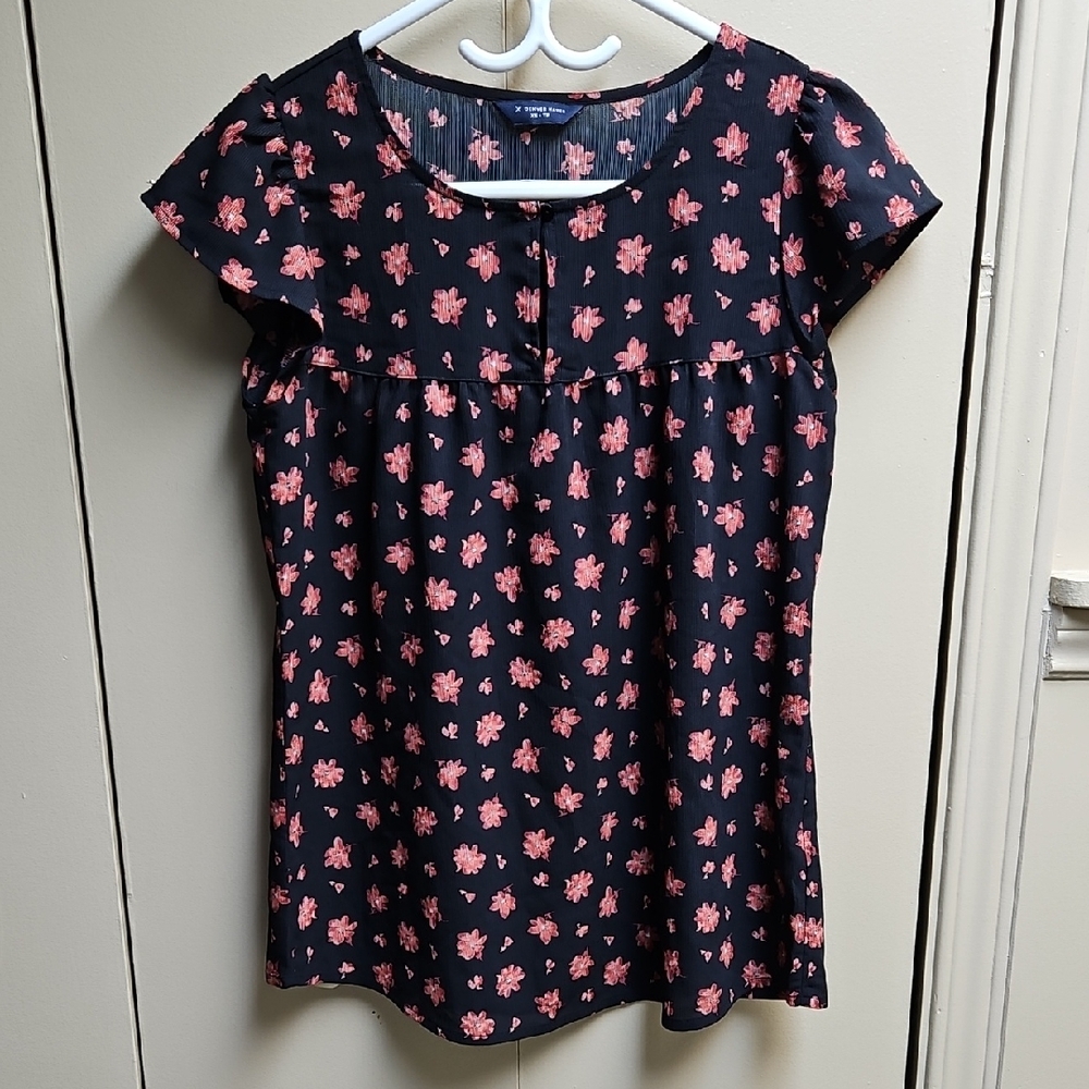 41. Denver Hayes Black and Pink Floral Blouse